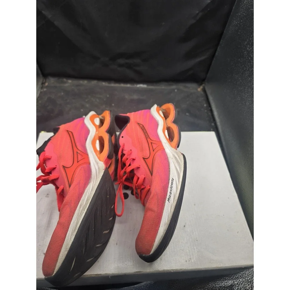 Womens Mizuno Wave Creation 25 - US size‎ 8.5 Fire Pink / Wht - Brand New